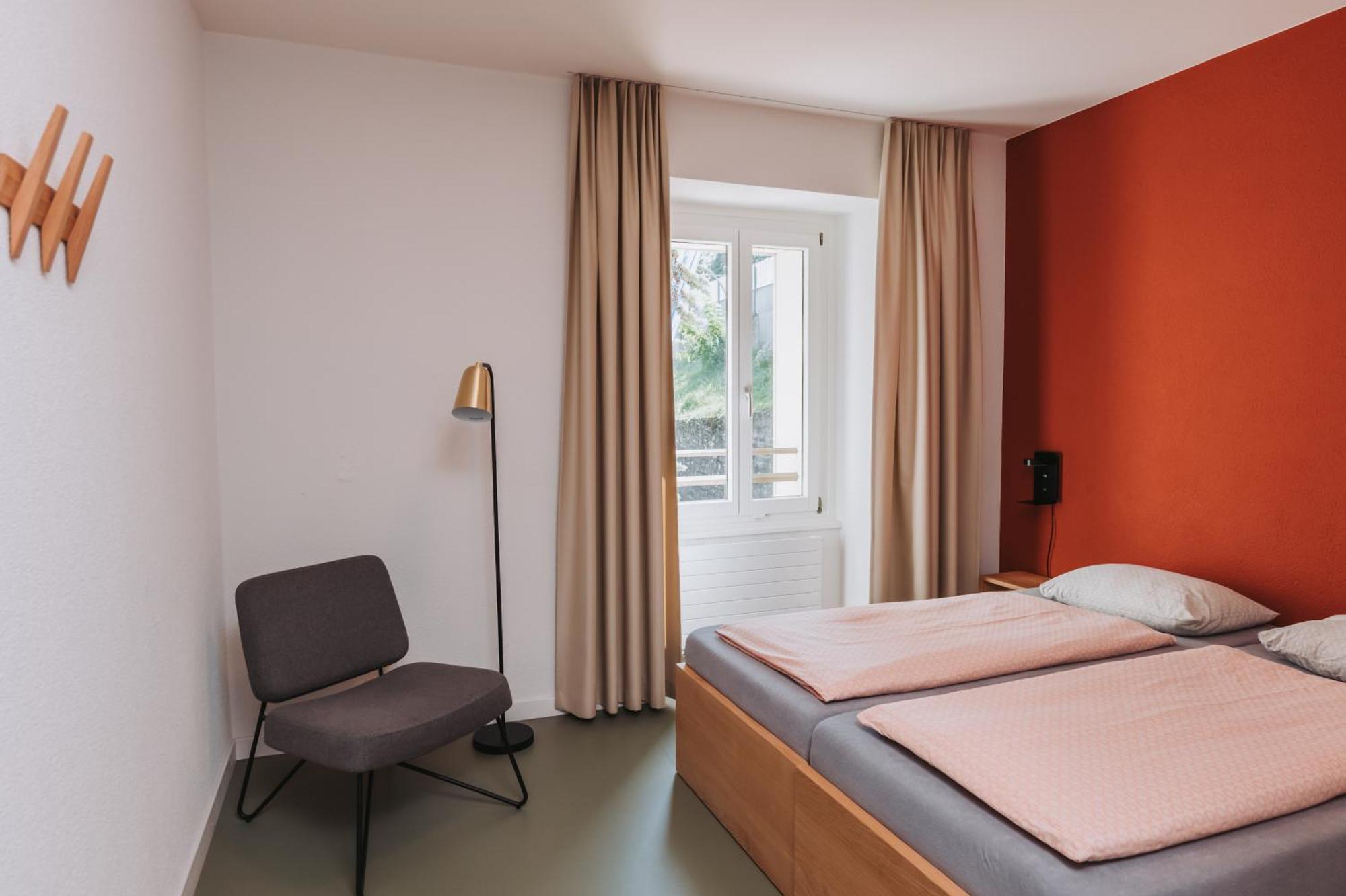 Montreux Youth Hostel Экстерьер фото